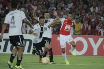 Imágenes del partido entre Santa Fe y Colo Colo correspondiente a la segunda fecha de la Copa Libertadores.