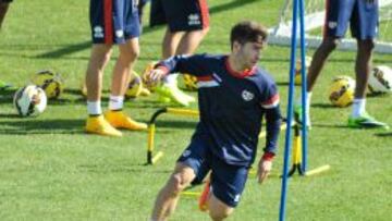 Embarba, en un entrenamiendo del Rayo.