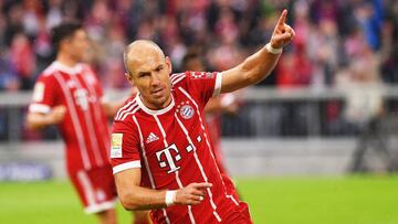 Munich (Germany), 16/09/2017.- Bayern Munich's Arjen Robben celebrates after scoring a goal during the German Bundesliga soccer match between FC Bayern Munich and FSV Mainz 05 in Munich, Germany, 16 September 2017. (Alemania) EFE/EPA/LUKAS BARTH (EMBARGO CONDITIONS - ATTENTION: Due to the accreditation guidelines, the DFL only permits the publication and utilisation of up to 15 pictures per match on the internet and in online media during the match.)