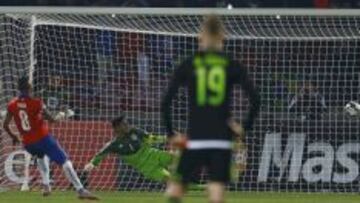 Arturo Vidal, convierte el histórico gol 1000.