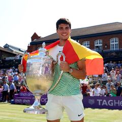 Alcaraz feliz, victoria en Queen’s y número uno