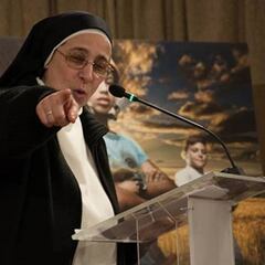 Sor Lucía Caram, la monja culé, se burla de la crisis del Real Madrid