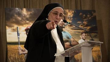 Sor Luc&iacute;a Caram, la monja cul&eacute;, se burla de la crisis del Real Madrid en Twitter