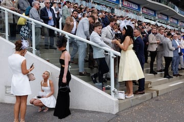 Ambiente durante el primer d¨ªa del Festival del Derby de Epsom en Surrey. Es una carrera de galope plano de 2423 metros de distancia y su primera edici¨®n fue en 1780.