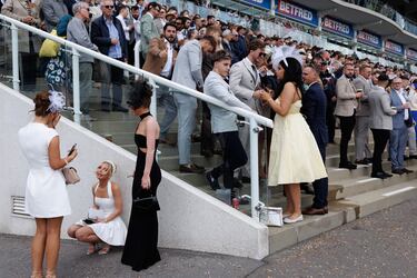 Ambiente durante  el primer día del Festival del Derby de Epsom en Surrey. Es una carrera de galope plano de 2423 metros de distancia y su primera edición fue en 1780.