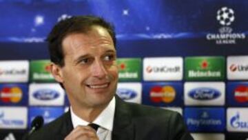 El técnico del Milán confirmó en rueda de prensa que dejará el club a final de temporada.