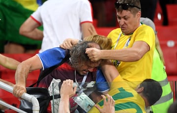 Ugly scenes in the stands during Serbia 0 - 2 Brazil