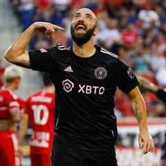 Gonzalo Higuain hangs up his boots