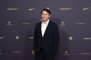 El exjugador de fútbol del Barcelona, Gaizka Mendieta, en la alfombra roja del gran Teatro del Liceu.