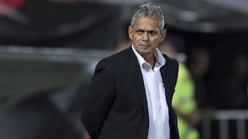 Reinaldo Rueda rota la nómina y Flamengo empata con Avaí