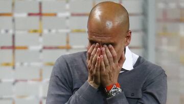 Guardiola abandona el Bayern con otro doblete y entre l¨¢grimas