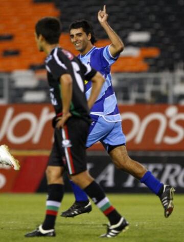 Era jugador de la UC cuando Berizzo lo llamó a la Sub 23 B que jugó el torneo en Malasia. Luego hizo su carrera en el ascenso, y desde hace un par de años juega en Deportes Copiapó.