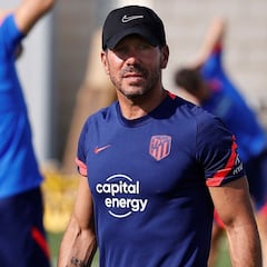 Carrera continua y balón en la primera sesión del Atlético