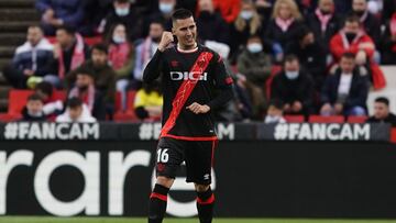 Sergi Guardiola celebra el 0-2 de Los C&aacute;rmenes.