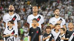 Fredy Guar&iacute;n antes de un partido con Vasco da Gama.