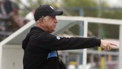 Nelson Acosta se aburrió y amenaza con irse de Iquique