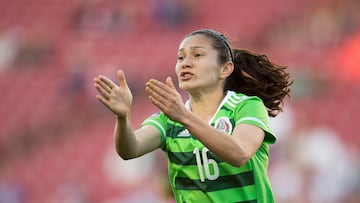 Desirée Monsiváis durante un partido de la Selección Mexicana Femenil.