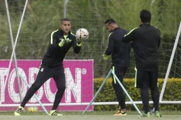 Con nómina mixta, Nacional prepara el clásico ante DIM
