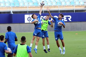 Momento del entrenamiento de este viernes en La Rosaleda.