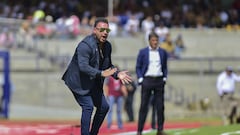 Antonio Mohamed durante un partido en el Estadio Olímpico Universitario.