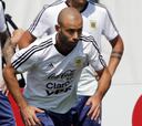 Javier Mascherano ironiza por supuesta pelea con Pavón