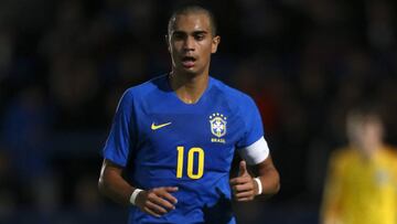 TELFORD, ENGLAND - OCTOBER 15: Reinier Jesus Carvalho of Brazil during the U17 International Youth Tournament game between England and Brazil at the New Bucks Head Stadium on October 15, 2018 in Telford, England. (Photo by James Baylis - AMA/Getty Images)