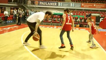 Javi Martínez: Bayern Munich star shows off basketball skills