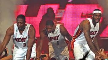 <b>AMIGOS EN MIAMI. </b>Wade, Bosh y LeBron son íntimos desde los Juegos 2008 y fantaseaban con firmar por el mismo equipo cuando quedaran libres en 2010. Al final lo han hecho.