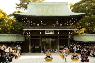 Ritual de Año Nuevo en el santuario Meiji