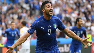 Graziano Pellè celebra su gol contra España.