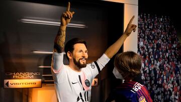 Messi, cambiado de camiseta en el musseo de cera