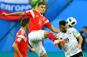 Mahmoud Hamdy, Zobnin y Denis Cheryshev.