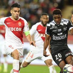 Con Falcao, Mónaco cae ante el colero y cierra año en descenso