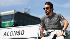 Alonso podría dejar McLaren y cambiar de equipo este año