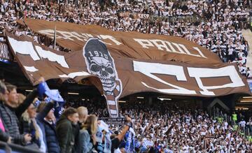 Hamburg (Germany), 30/09/2018.- St. Pauli supporters before the German Second Bundesliga soccer match between HSV Hamburg and FC St. Pauli, in Hamburg, Germany, 30 September 2018. 