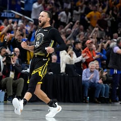 Curry pega como siempre