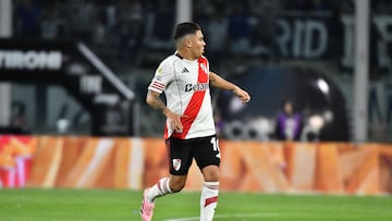 Juan Fernando Quintero durante la victoria de River Plate sobre Talleres en Liga Argentina.