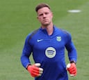 Ter Stegen, un poco más fuera