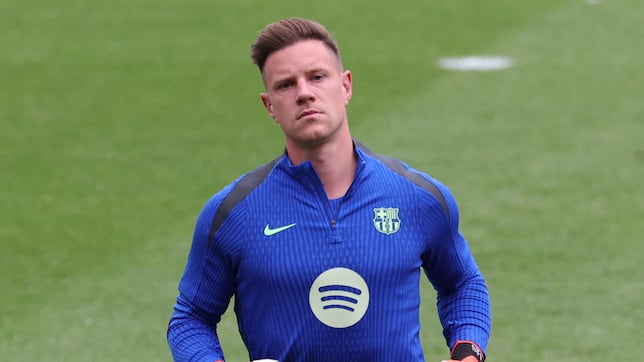 Ter Stegen, un poco más fuera