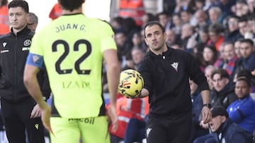 Muneta, entrenador del Mirandés.