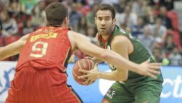 Carlos Cabezas durante un partido entre el Caja Laboral y el CAI Zaragoza el 30 de septiembre de 2012.