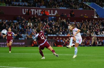 Soccer Football - Women's Super League - Aston Villa v Arsenal - Villa Park, Birmingham, Britain - March 24, 2024 Arsenal's Victoria Pelova scores their first goal Action Images via Reuters/Matthew Childs