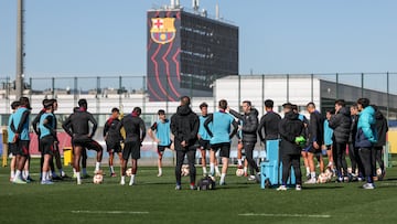 El filial, entrenándose a las órdenes del nuevo entrenador, Sergi Milà.