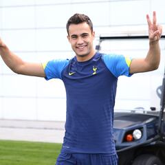 El United se decanta por Reguilón