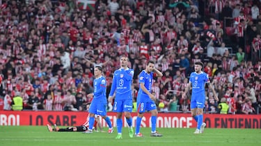 Griezmann, con cara de circunstancias tras marcar el Athletic.