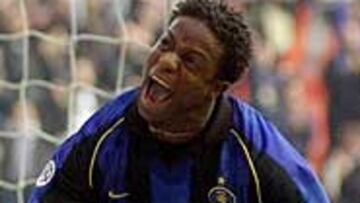 <b>NANDROLONA.</B> El jugador dio positivo por metabolitos de nandrolona en el control antidopaje que le fue realizado tras el partido Udinese-Inter de Milán.