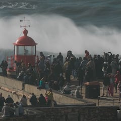 El ex huracán Kirk despierta las olas gigantes de Nazaré