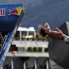 Hunt, campeón mundial, se saca la espina al fin en Bilbao