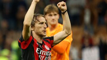 Soccer Football - Serie A - AC Milan v Napoli - San Siro, Milan, Italy - September 28, 2025 AC Milan's Luka Modric celebrates after the match REUTERS/Alessandro Garofalo