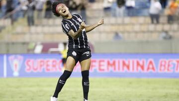 Liana Salazar anota en victoria de Corinthians por la Supercopa de Brasil.